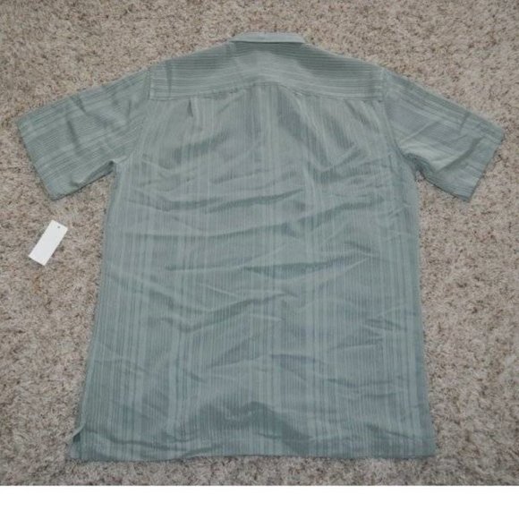 Mens Sport Shirt Van Heusen Small Green Short Sleeve Button Up Collared 1 Pkt - Picture 4 of 4